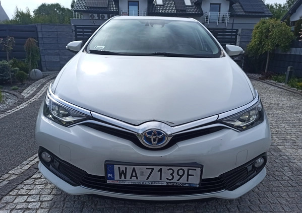 Toyota Auris cena 51500 przebieg: 102450, rok produkcji 2015 z Kielce małe 106